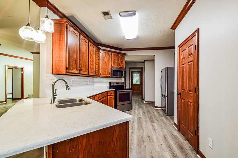 1,840/Mo, 7182 Golden Oaks Loop E Southaven, MS 38671 Kitchen View