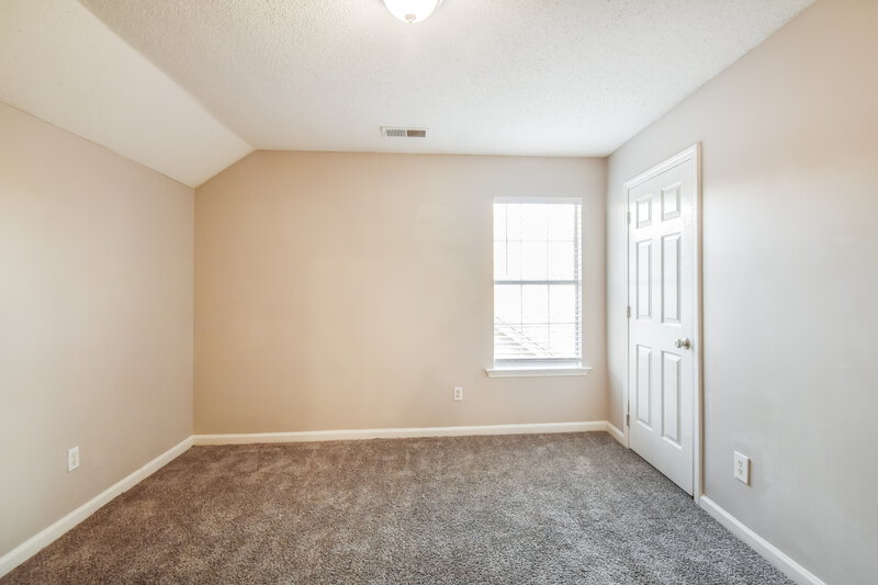 2,925/Mo, 10222 Green Moss Dr N Cordova, TN 38018 Bedroom View 3