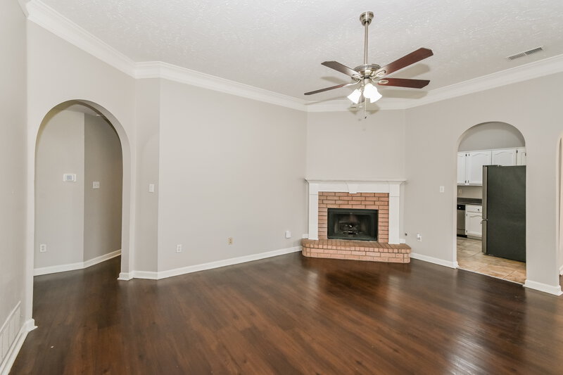 2,880/Mo, 7389 Ivy Trails Cv Olive Branch, MS 38654 Living Room View 2