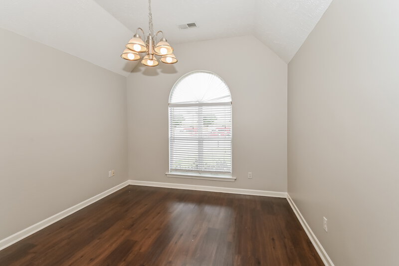 2,880/Mo, 7389 Ivy Trails Cv Olive Branch, MS 38654 Dining Room View 2