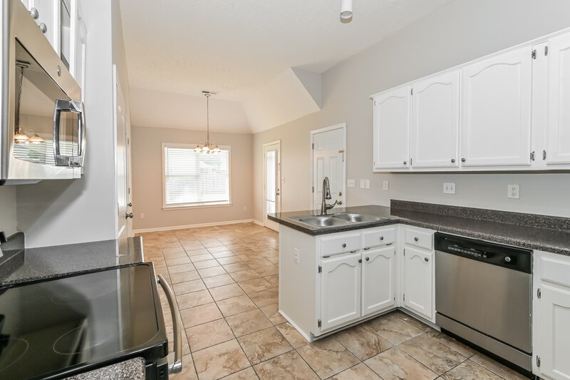 2,880/Mo, 7389 Ivy Trails Cv Olive Branch, MS 38654 Kitchen View