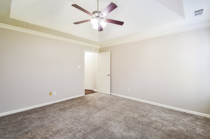 2,130/Mo, 4051 Bordeaux Ridge Cv S Memphis, TN 38125 Main Bedroom View 2