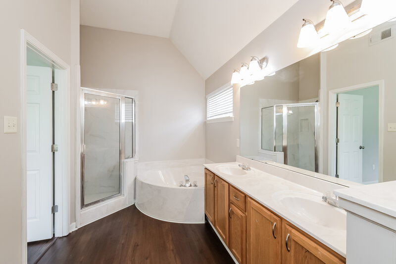 1,845/Mo, 13699 Fox Bend Olive Branch, MS 38654 Main Bathroom View 2