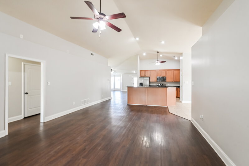2,325/Mo, 2969 S Hartland Drive Southaven, MS 38672 Living Room View 2
