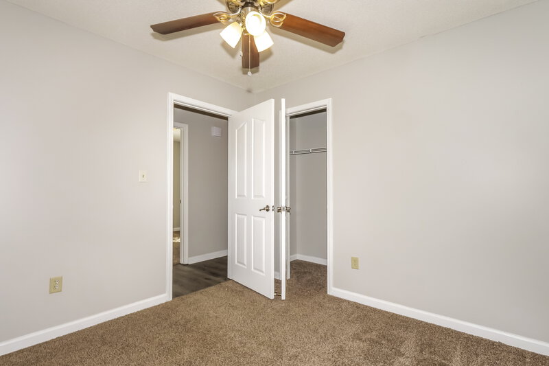 1,790/Mo, 4230 Ravenwood Dr N Horn Lake, MS 38637 Bedroom View