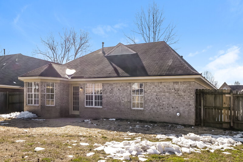 1,790/Mo, 4230 Ravenwood Dr N Horn Lake, MS 38637 Rear View