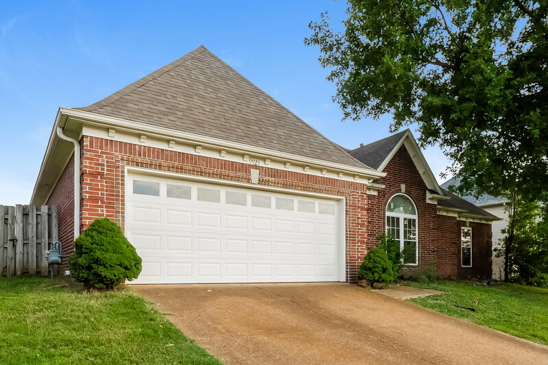 1,740/Mo, 9921 N Greenalder Cv Cordova, TN 38016 Front View