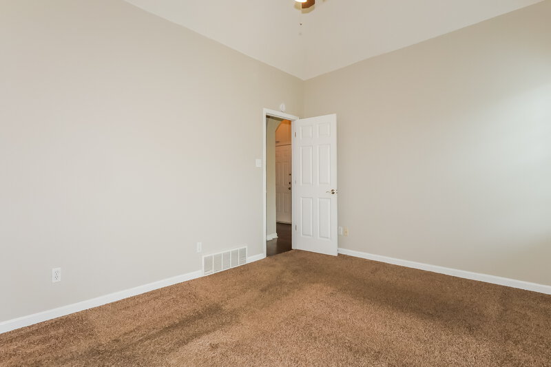 1,740/Mo, 9921 N Greenalder Cv Cordova, TN 38016 Main Bedroom View 2