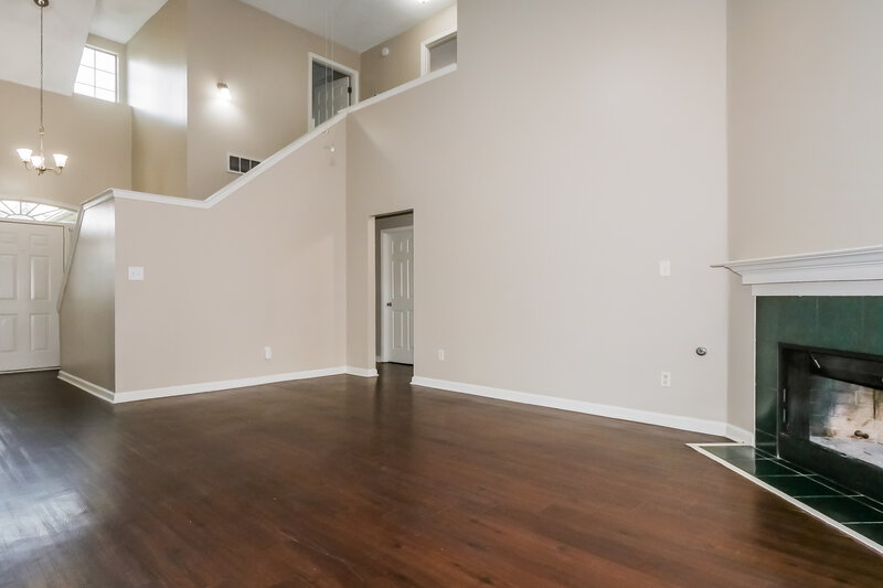 2,175/Mo, 9093 Weeping Cherry Ln Memphis, TN 38016 Living Room View 2