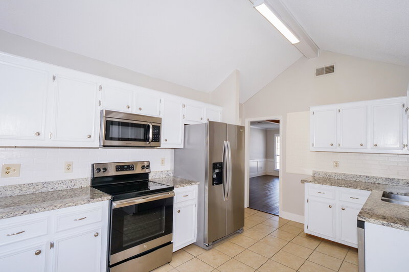 1,855/Mo, 7159 Eastover Blvd Olive Branch, MS 38654 Kitchen View