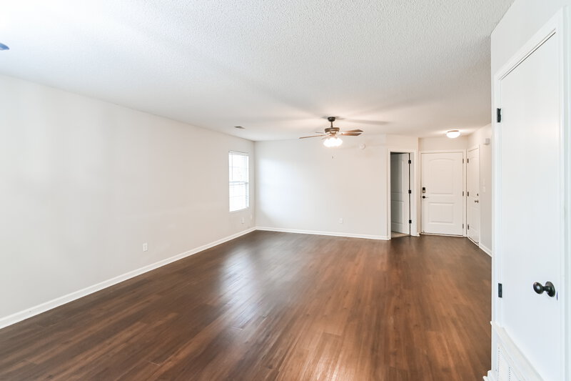 2,470/Mo, 4613 Sweet Whisper Ln Memphis, TN 38125 Living Room View