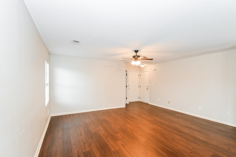 2,470/Mo, 4613 Sweet Whisper Ln Memphis, TN 38125 Living Room View 2