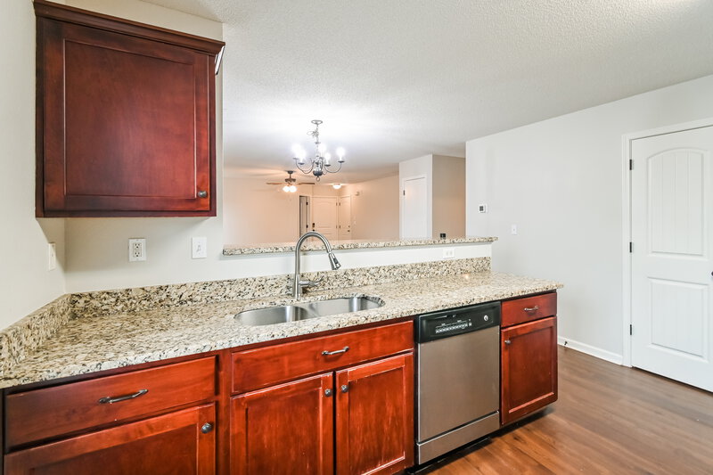 2,470/Mo, 4613 Sweet Whisper Ln Memphis, TN 38125 Kitchen View 2