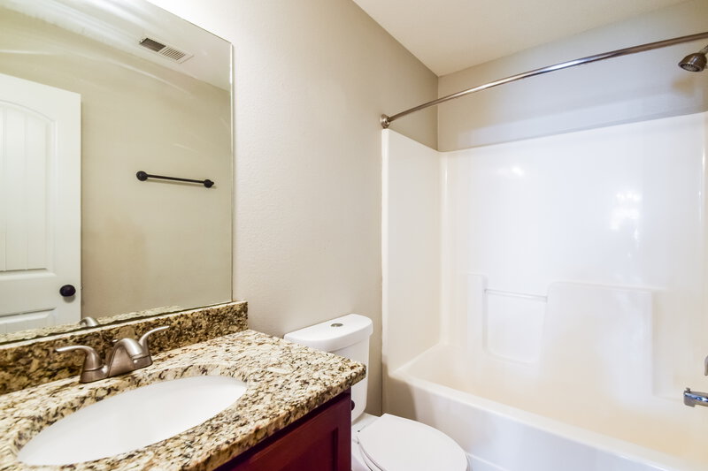 1,665/Mo, 4613 Sweet Whisper Ln Memphis, TN 38125 Bathroom View