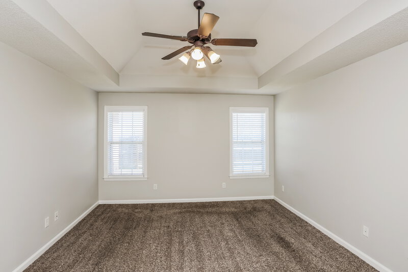 2,080/Mo, 5740 Bedford Loop E Southaven, MS 38672 Main Bedroom View 2