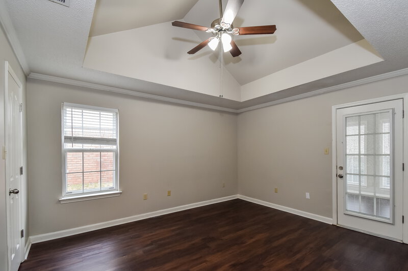 2,800/Mo, 200 Gaslight Cv Hernando, MS 38632 Main Bedroom View