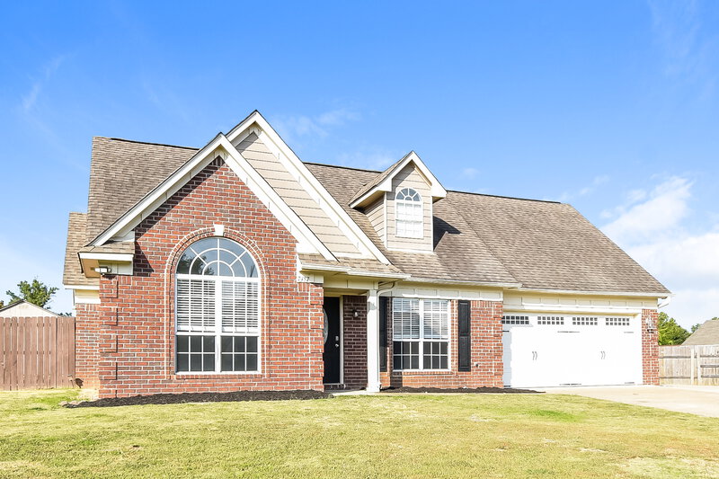 1,865/Mo, 7457 Lee Ann Dr Horn Lake, MS 38637 Front View