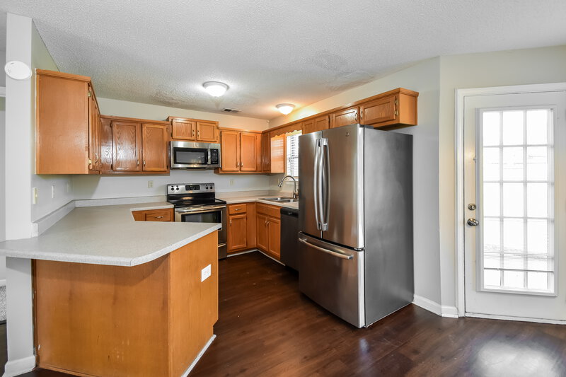 1,865/Mo, 7457 Lee Ann Dr Horn Lake, MS 38637 Kitchen View
