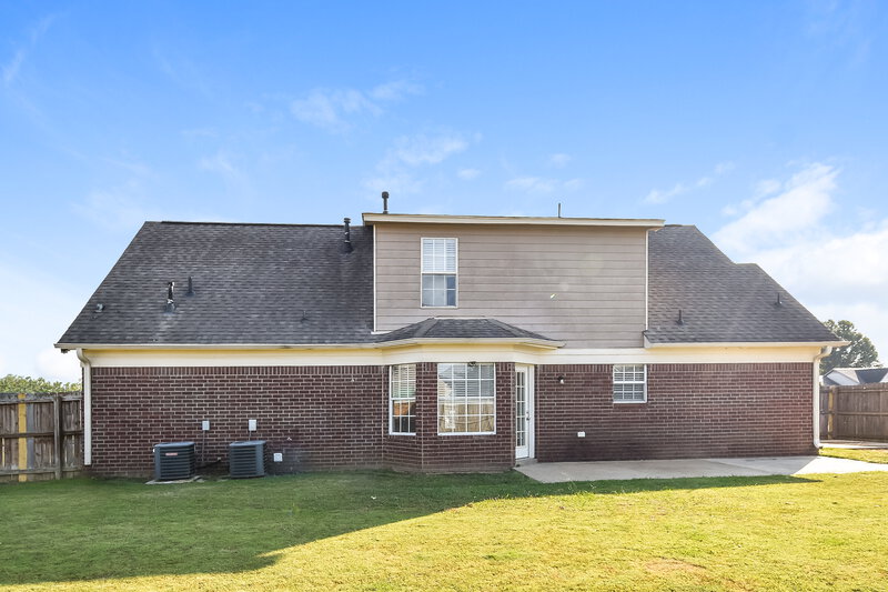 1,865/Mo, 7457 Lee Ann Dr Horn Lake, MS 38637 Rear View
