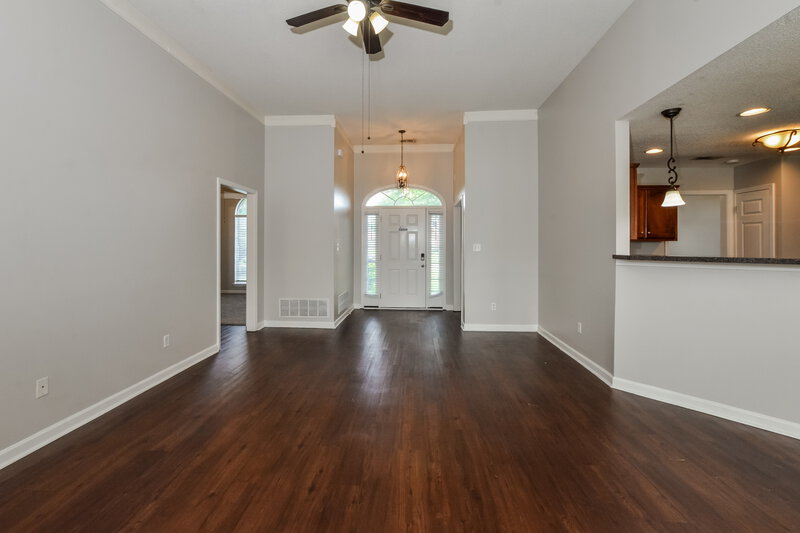 2,170/Mo, 6527 Sandbourne E Olive Branch, MS 38654 Living Room View