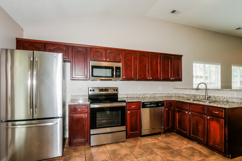 1,845/Mo, 10333 Cottage Oaks Dr Cordova, TN 38016 Kitchen View