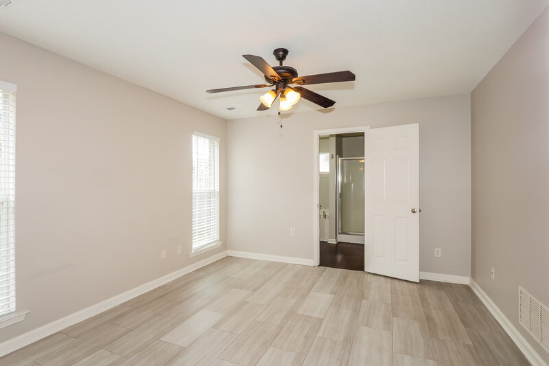 1,845/Mo, 10333 Cottage Oaks Dr Cordova, TN 38016 Main Bedroom View