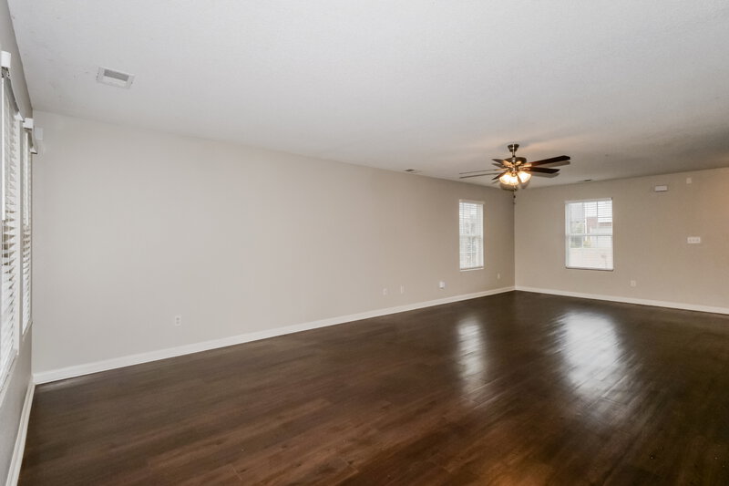 1,795/Mo, 9999 Chariden Drive Cordova, TN 38016 Living Room View 2