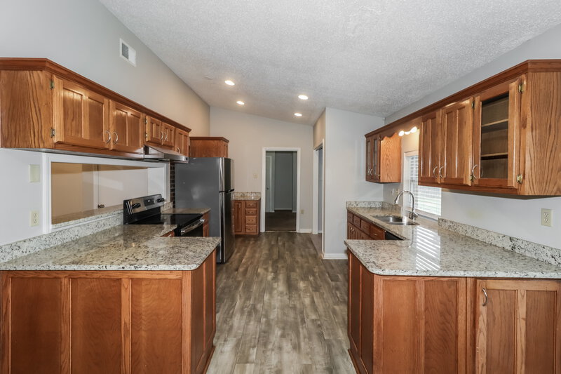 1,650/Mo, 6124 Kensington Cir Horn Lake, MS 38637 Kitchen View