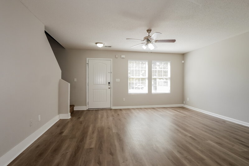 1,745/Mo, 10060 Nolton Cir Cordova, TN 38016 Living Room View