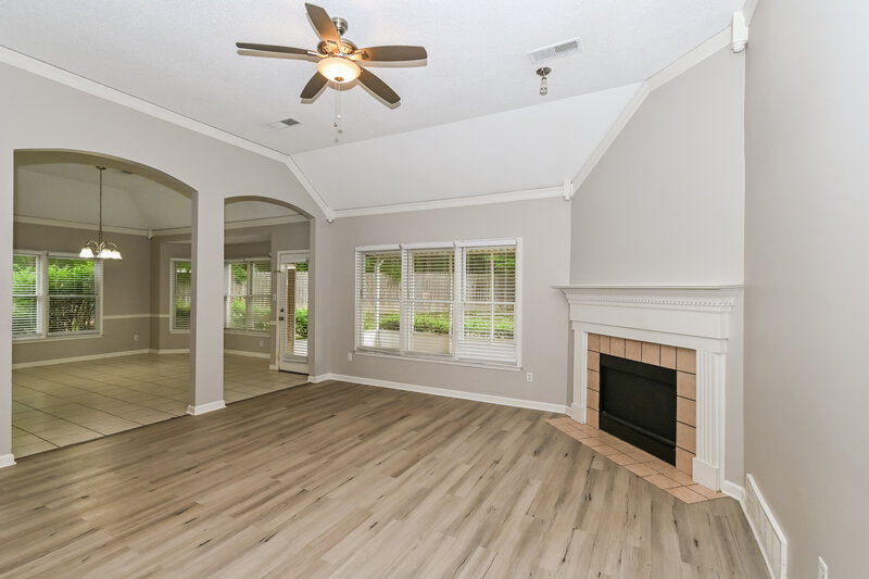 2,100/Mo, 2018 Abbott Cv Memphis, TN 38016 Living Room View 2