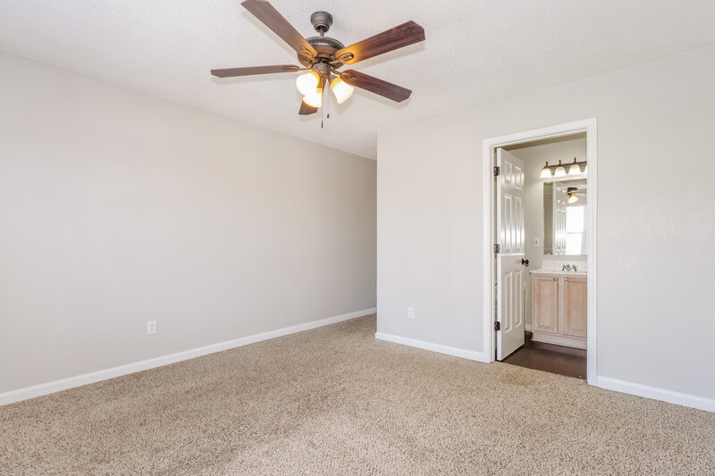 1,790/Mo, 7292 Green Ash Dr Olive Branch, MS 38654 Main Bedroom View 2