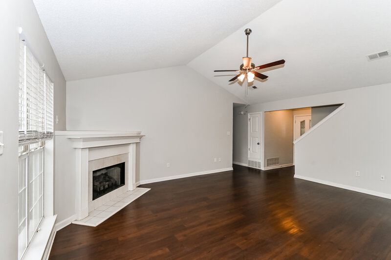 2,660/Mo, 2509 Russum Dr Southaven, MS 38672 Living Room View 2