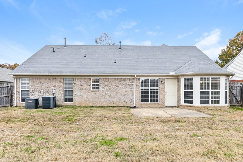 2,660/Mo, 2509 Russum Dr Southaven, MS 38672 Rear View