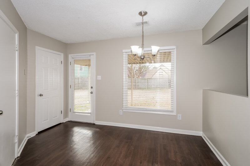 1,780/Mo, 4387 Cross Creek Cv Memphis, TN 38125 Breakfast Nook View