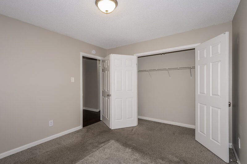 1,780/Mo, 4387 Cross Creek Cv Memphis, TN 38125 Bedroom View 2