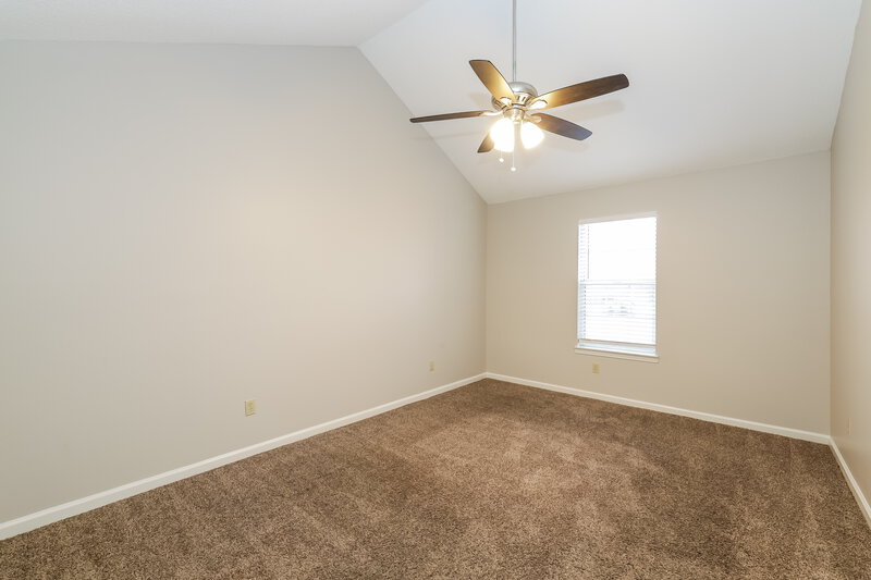 1,550/Mo, 7063 Hampton Dr Horn Lake, MS 38637 Main Bedroom View 2