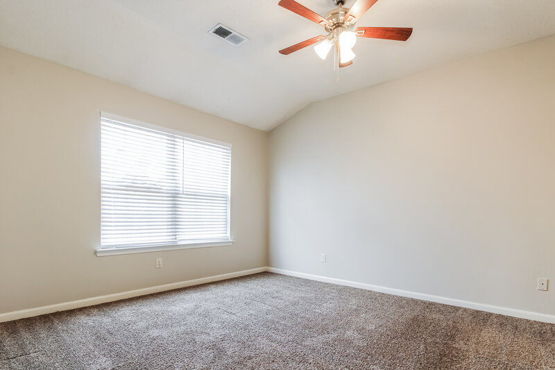2,730/Mo, 9949 Fox Run Dr Olive Branch, MS 38654 Main Bedroom View