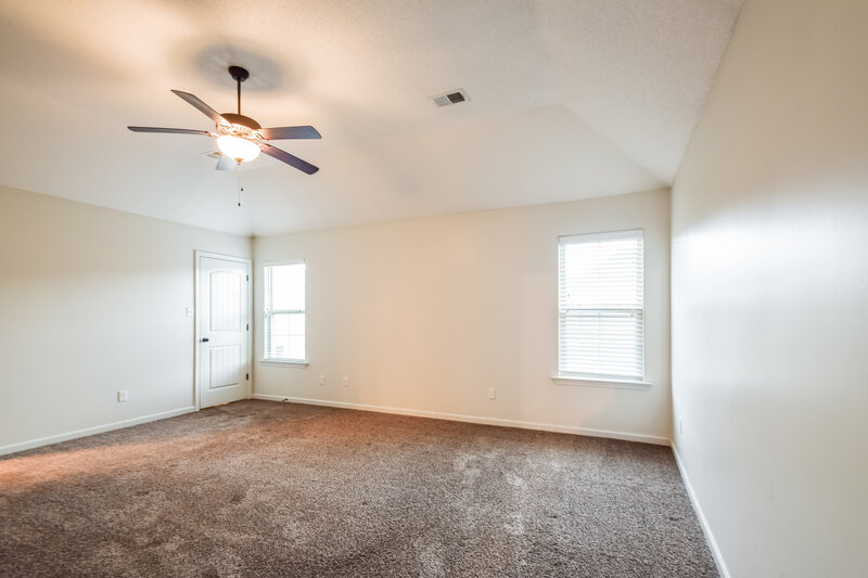 1,915/Mo, 9456 Darren Cir S Cordova, TN 38018 Main Bedroom View