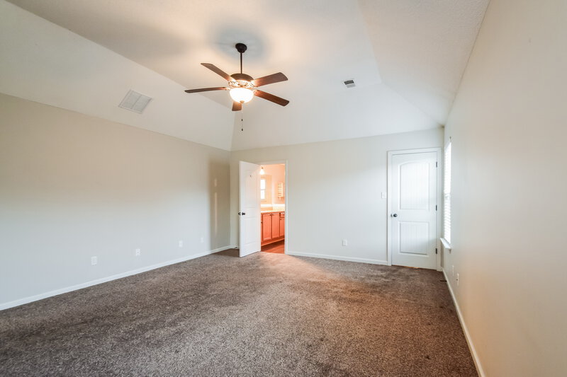 1,915/Mo, 9456 Darren Cir S Cordova, TN 38018 Main Bedroom View 2
