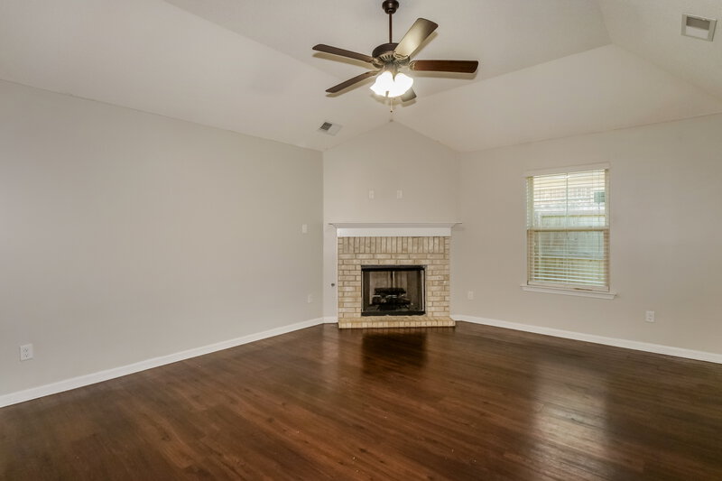 1,930/Mo, 9440 Darren Cir S Cordova, TN 38018 Living Room View
