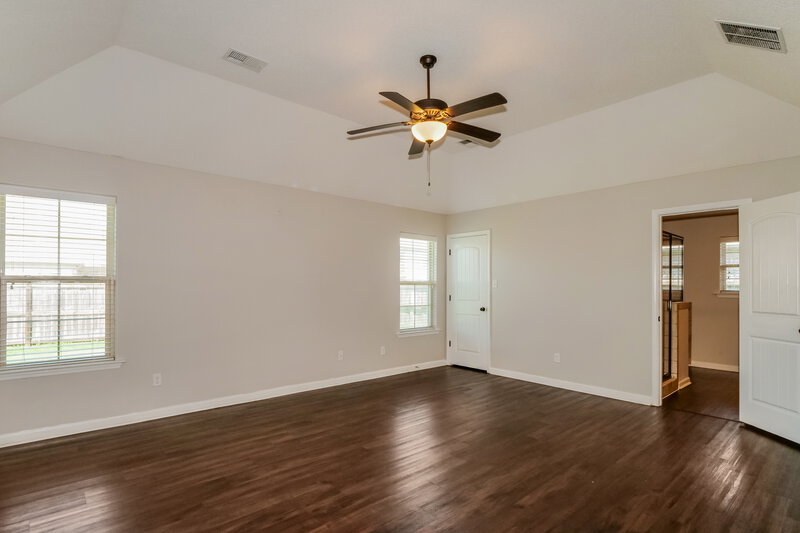 1,930/Mo, 9440 Darren Cir S Cordova, TN 38018 Main Bedroom View 2