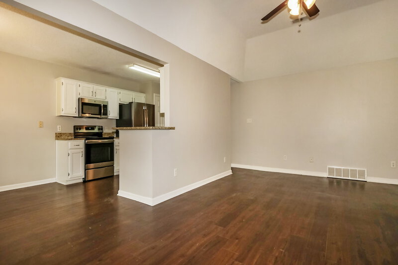 1,765/Mo, 9986 Cameron Ridge Trl Cordova, TN 38016 Living Room View