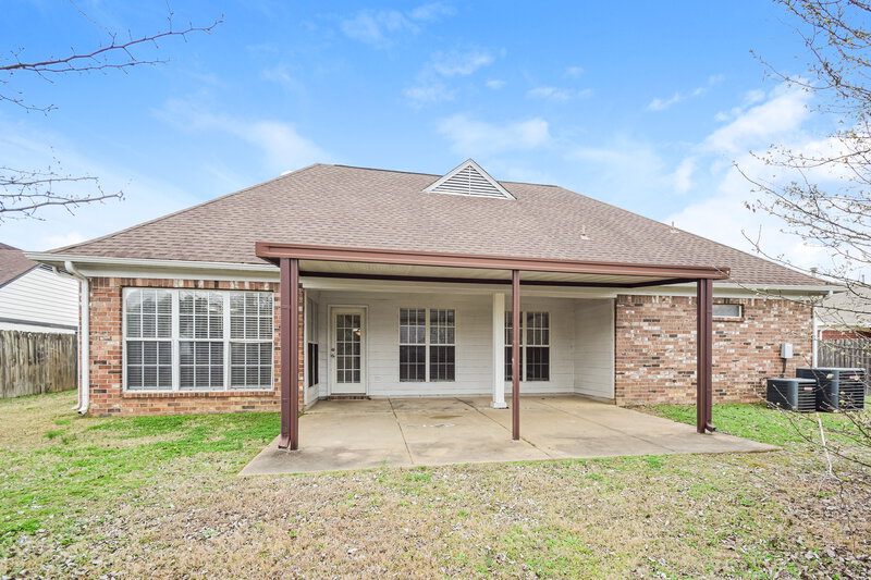 2,300/Mo, 6300 E Sandbourne Olive Branch, MS 38654 Rear View