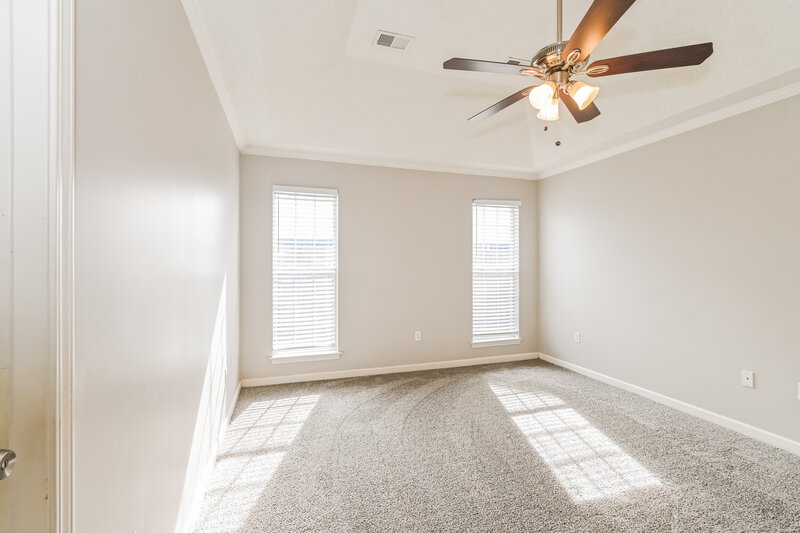 2,355/Mo, 5678 Kuykendall Dr Southaven, MS 38672 Main Bedroom View 2