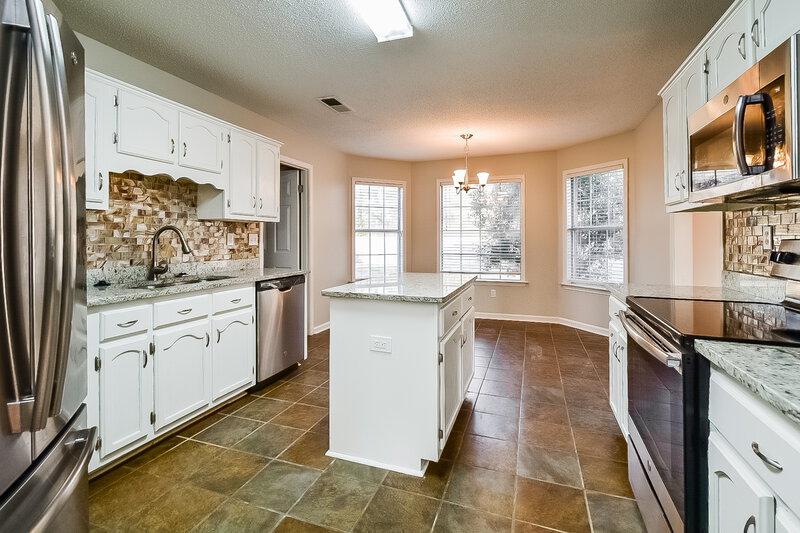 1,790/Mo, 3993 Powder Mill Rd Memphis, TN 38125 Kitchen View 2