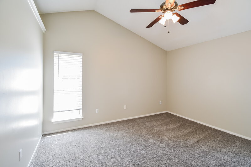 1,810/Mo, 9105 Belmont Dr Southaven, MS 38671 Main Bedroom View