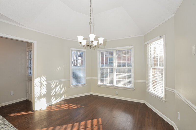 2,450/Mo, 7375 Ashley Oaks Dr Memphis, TN 38125 Breakfast Nook View