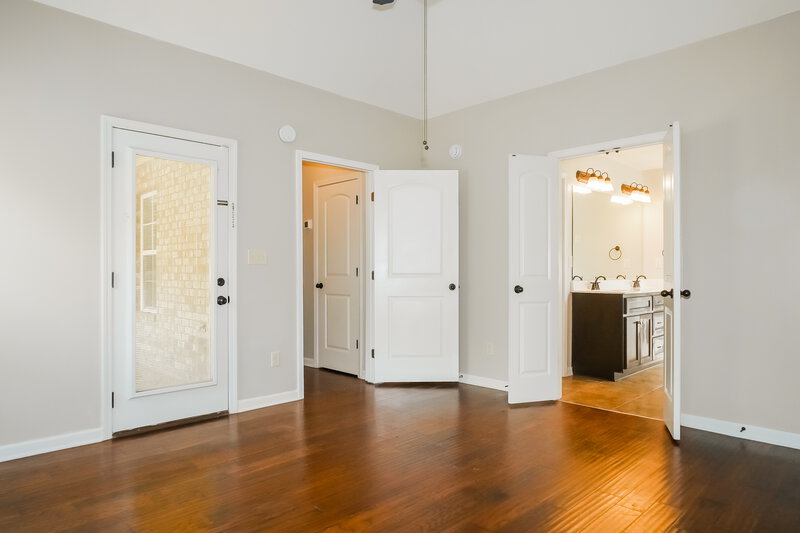 2,245/Mo, 3620 Harvest Tree Dr Southaven, MS 38672 Main Bedroom View 2