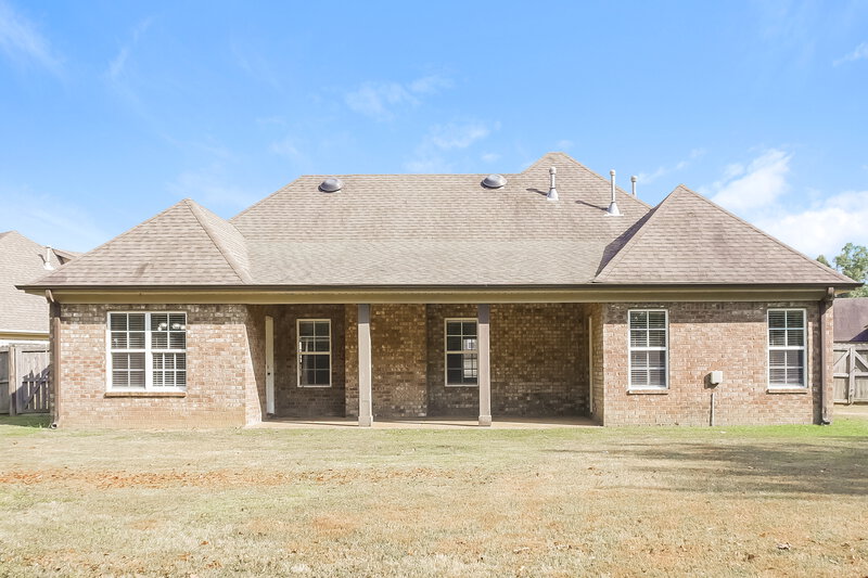 2,245/Mo, 3620 Harvest Tree Dr Southaven, MS 38672 Rear View