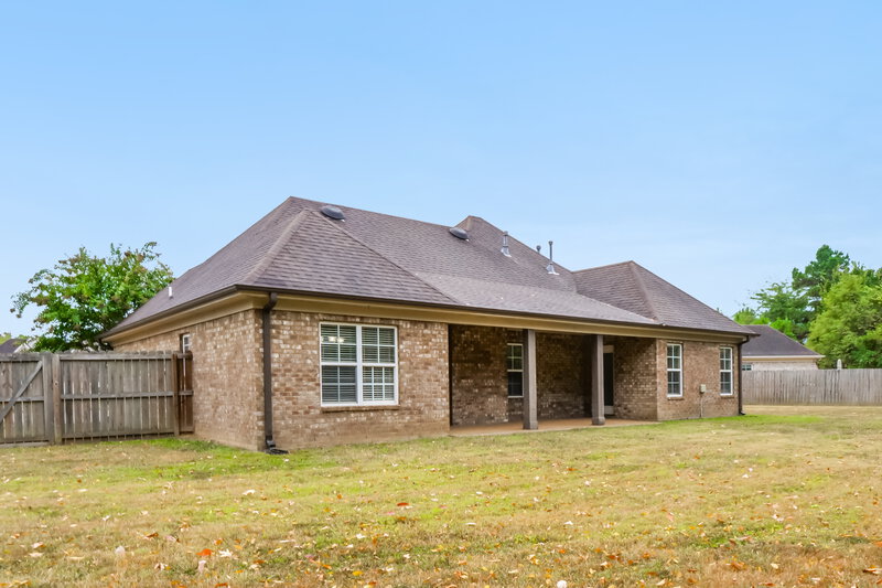 2,345/Mo, 3620 Harvest Tree Dr Southaven, MS 38672 Rear View 2